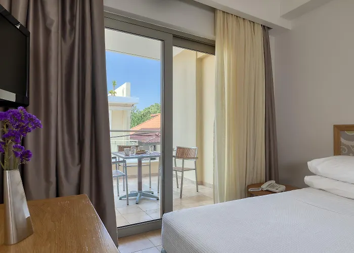 Hotel Almira Arkoudi