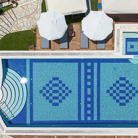 Almira Hotel