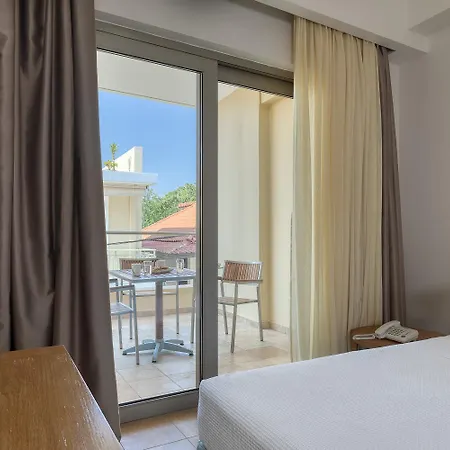 Hotel Almira Arkoudi