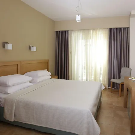 Hotel Almira 3*